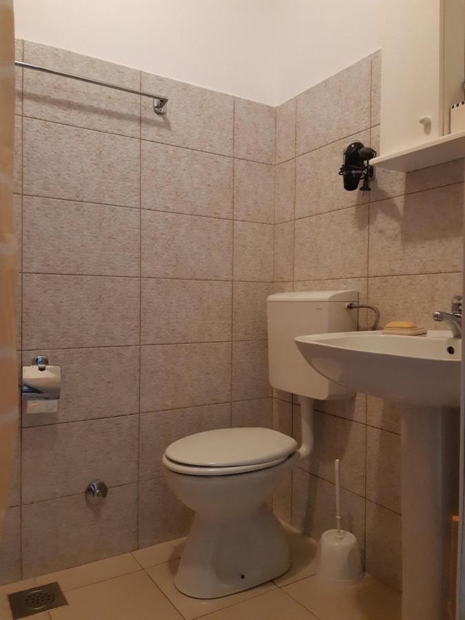 Cvjetni Apartmani Cetinje Bagian luar foto
