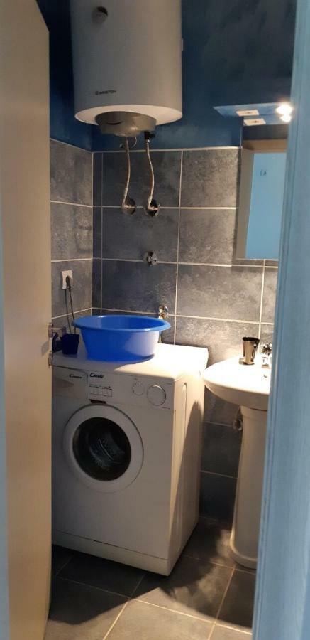 Cvjetni Apartmani Cetinje Bagian luar foto